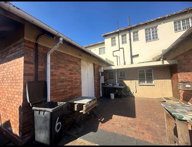 655M² WAREHOUSE FOR SALE IN DRIEHOEK